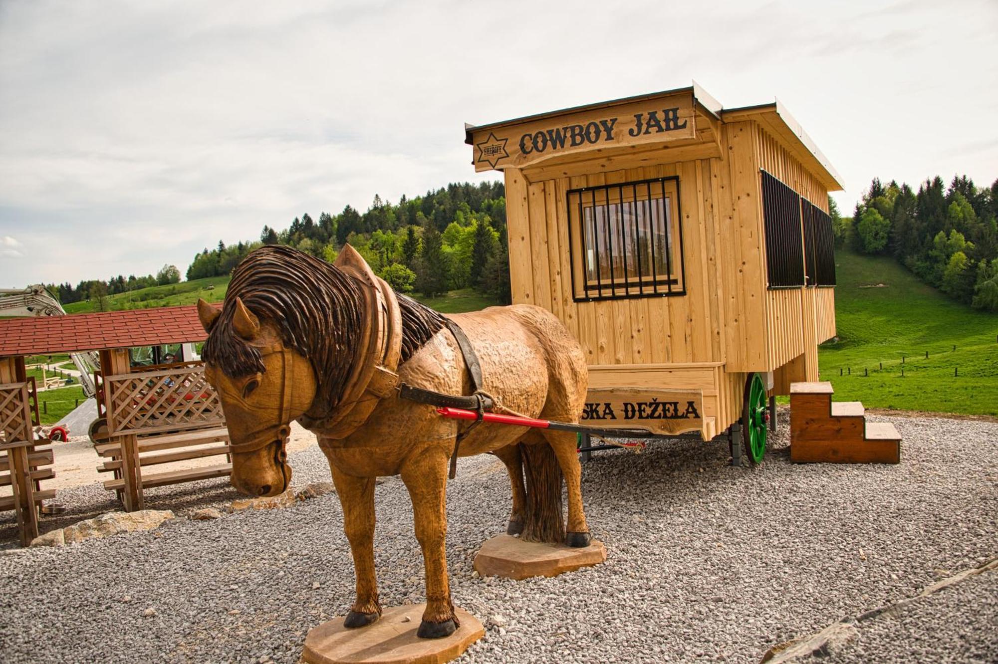 Cowboy'S Land Hotel Visnja Gora Exterior foto